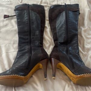 Stylish Black and Brown Women's Boots